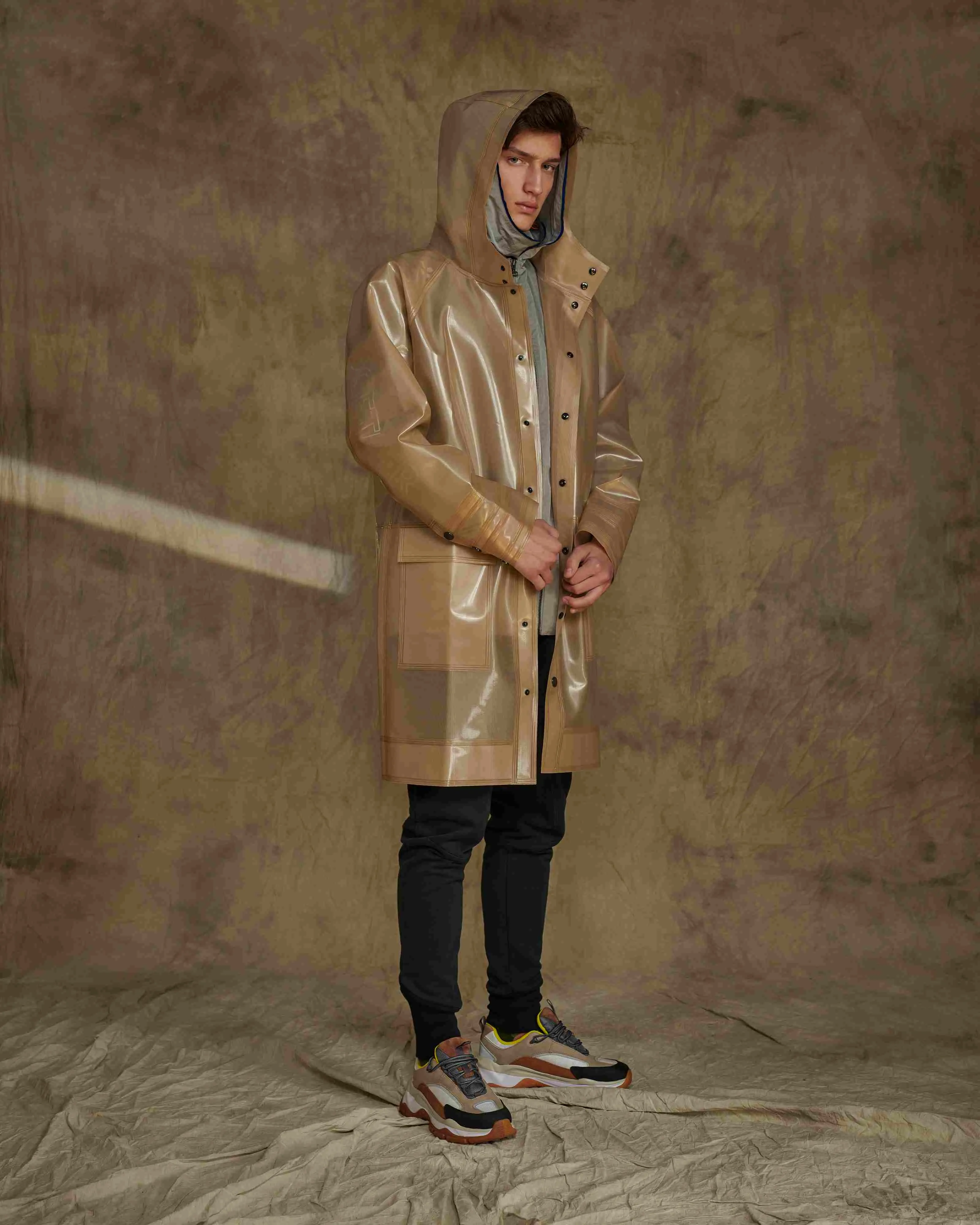 BEIGE WATERPROOF RAINCOAT