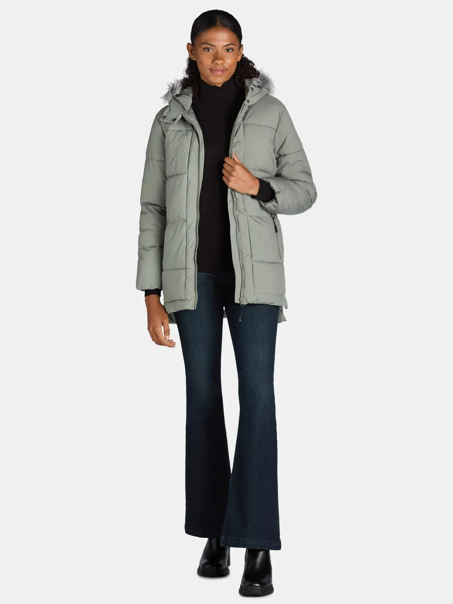 Big Chill Women's and Women's Plus Wide Quilted Puffer Coat with Faux Fur Trim Hood, Sizes S-3X