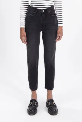 Black Mom Jeans