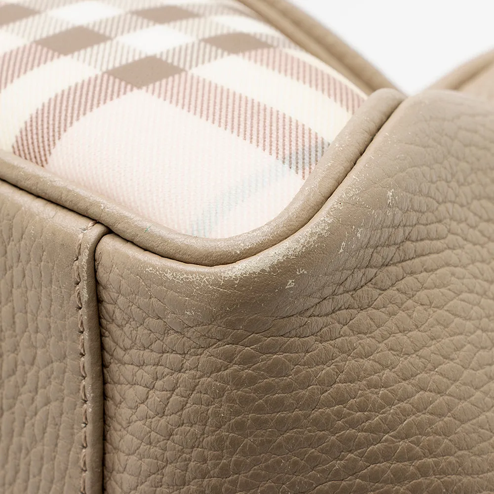 Burberry Leather Horn Toggle Tote (SHF-20525)